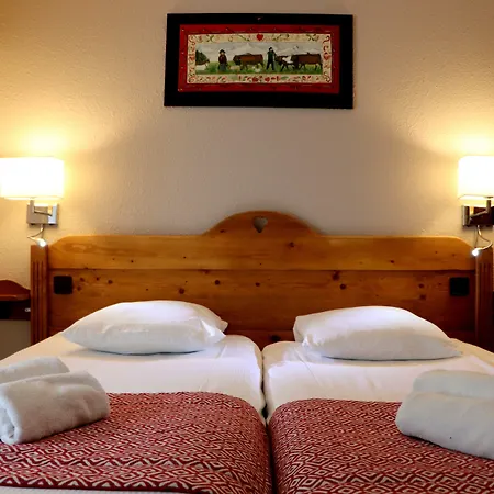 Hotel The Originals Annemasse Sud - Porte De Geneve 3*